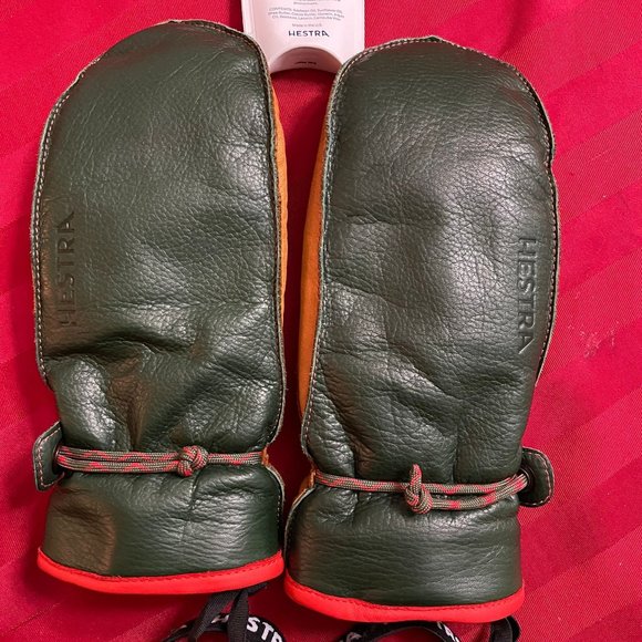 Hestra Leather Wakayama Mittens - Picture 1 of 4